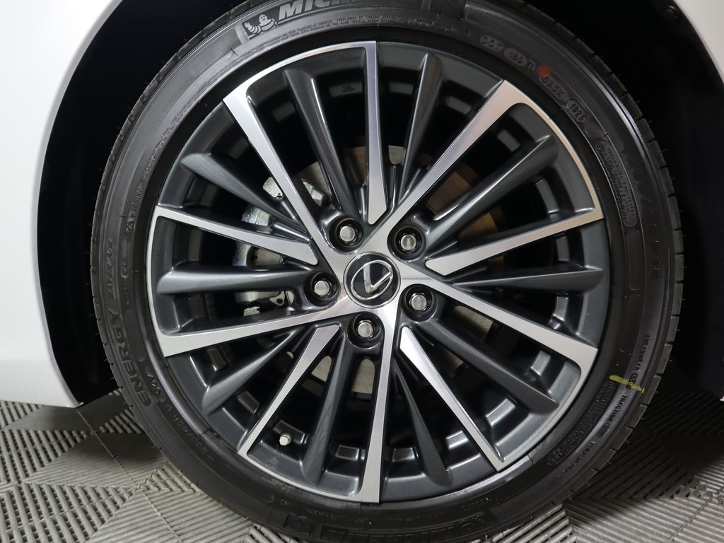 Thumbnail: 2025 Lexus ES - 31