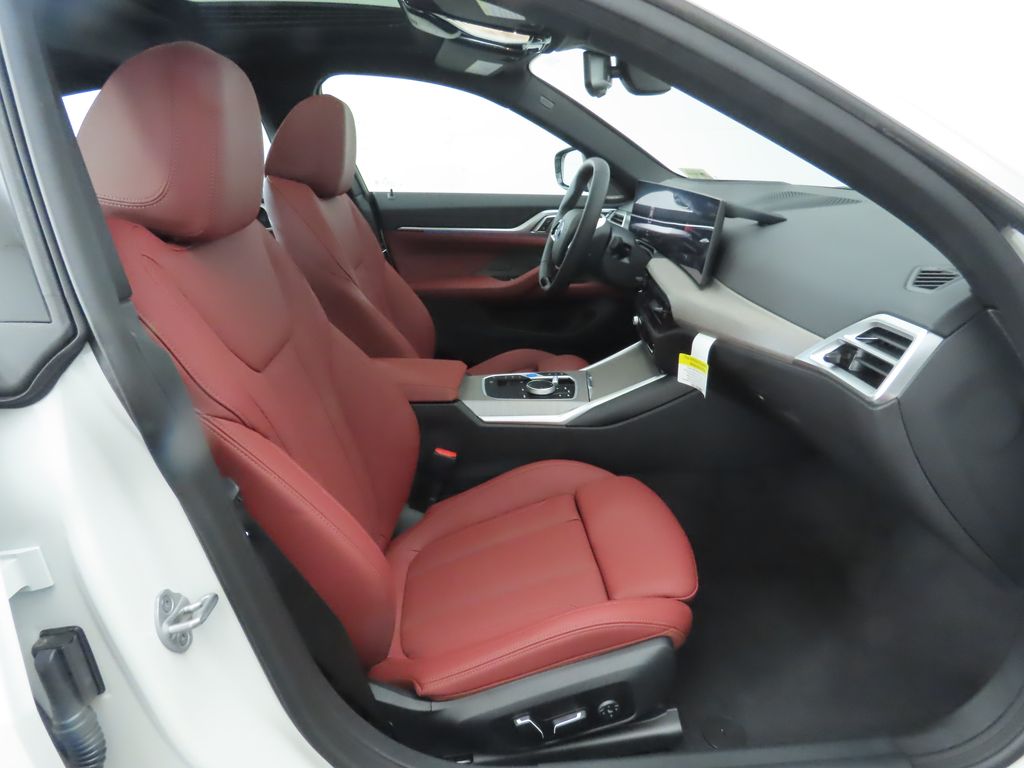 2025 BMW i4 xDrive40 21