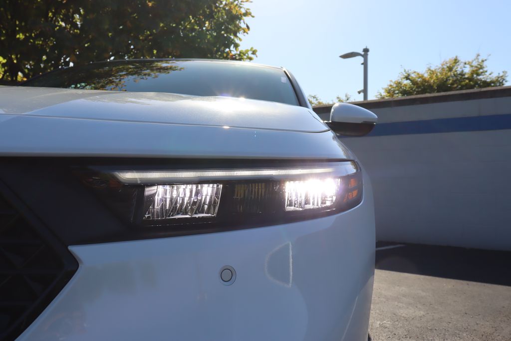 Thumbnail: 2025 Honda Accord - 9