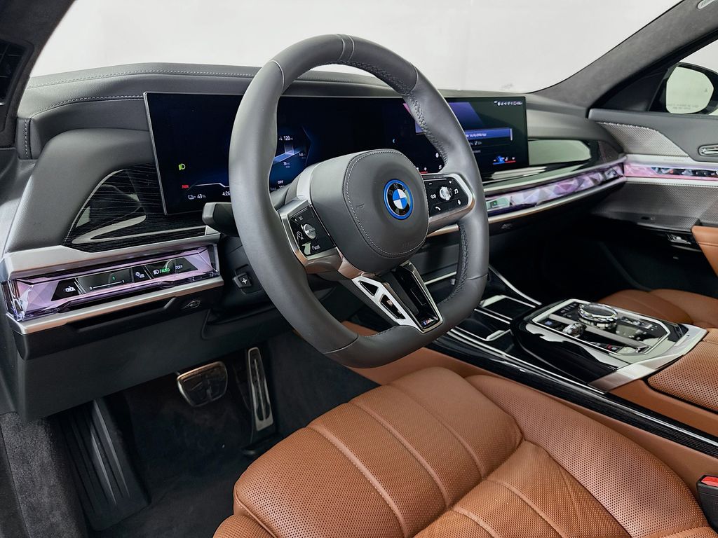 Thumbnail: 2025 BMW i7 - 9