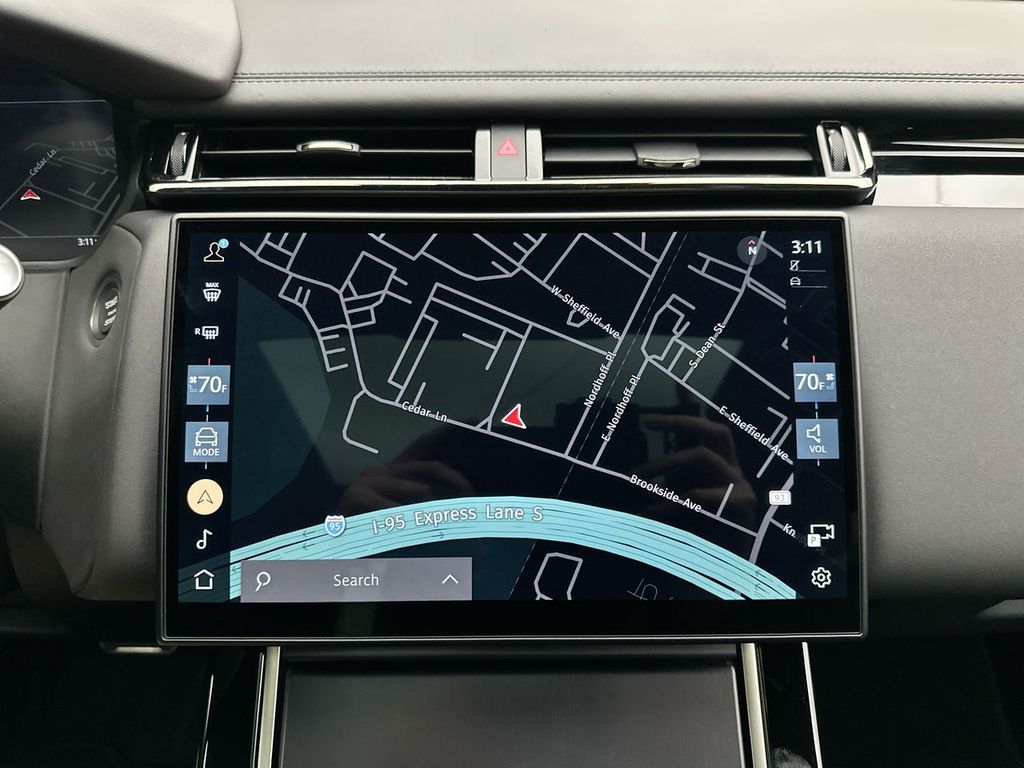 Thumbnail: 2026 Land Rover Range Rover Velar - 29