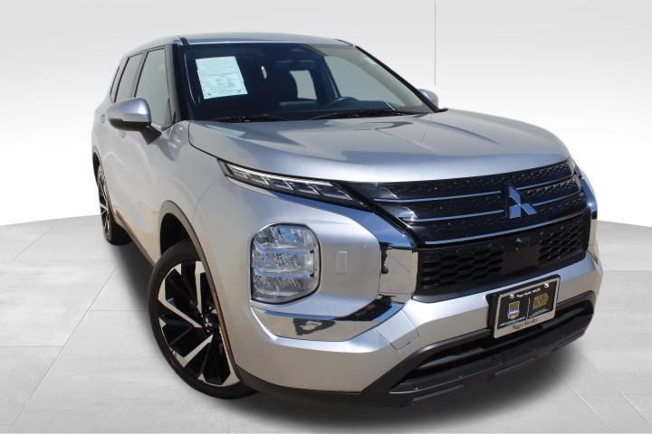 Used Car 2022 Mitsubishi Outlander  Es For Sale Under $20,000 In Georgetown, Texas