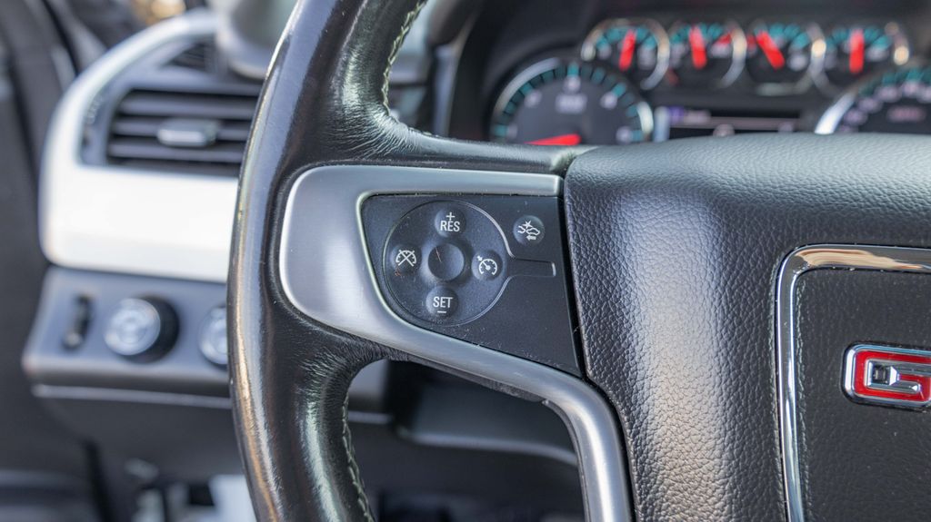 Used 2018 GMC Yukon XL SLE 4D Sport Utility