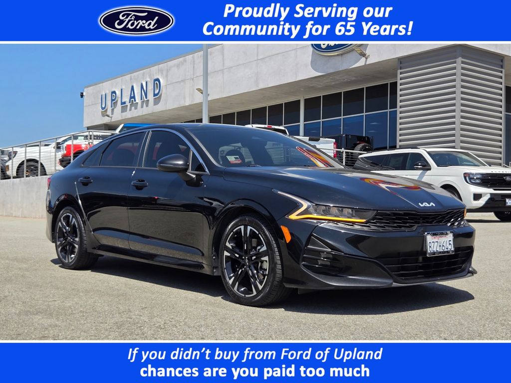 Ebony Black 2022 Kia K5 GT-Line FWD Sedan Front-Wheel Drive 8-Speed Automatic