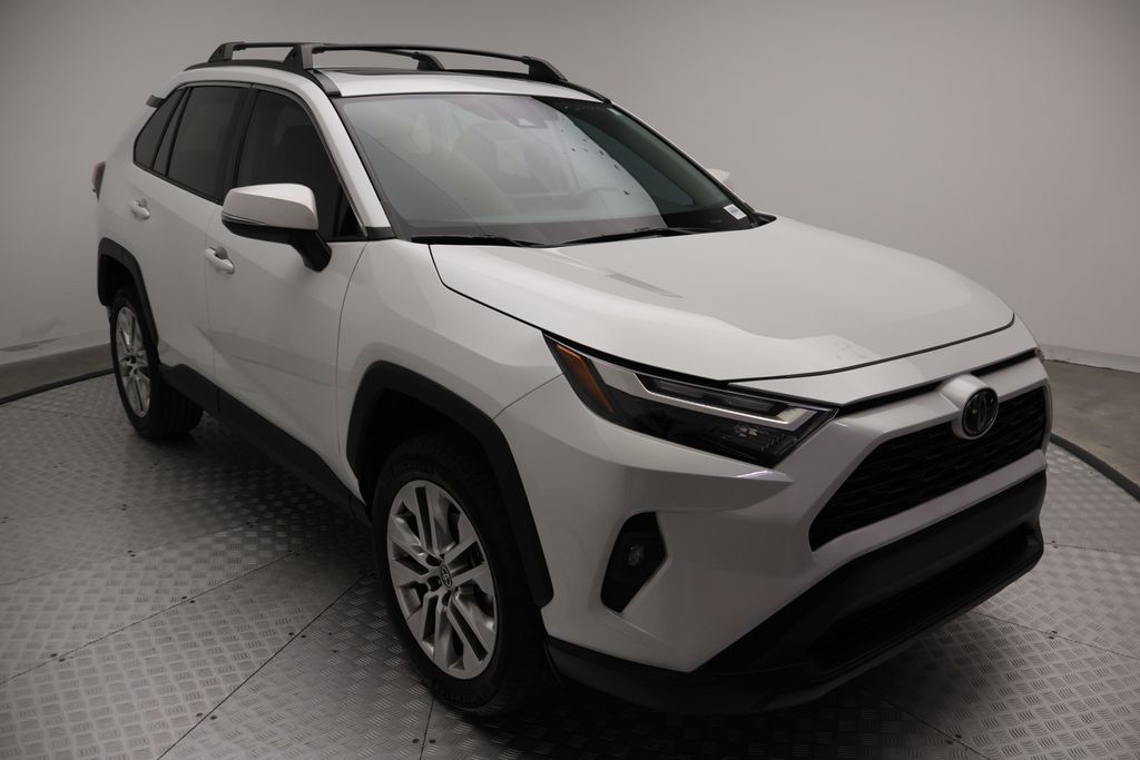 Thumbnail: 2025 Toyota RAV4 - 6