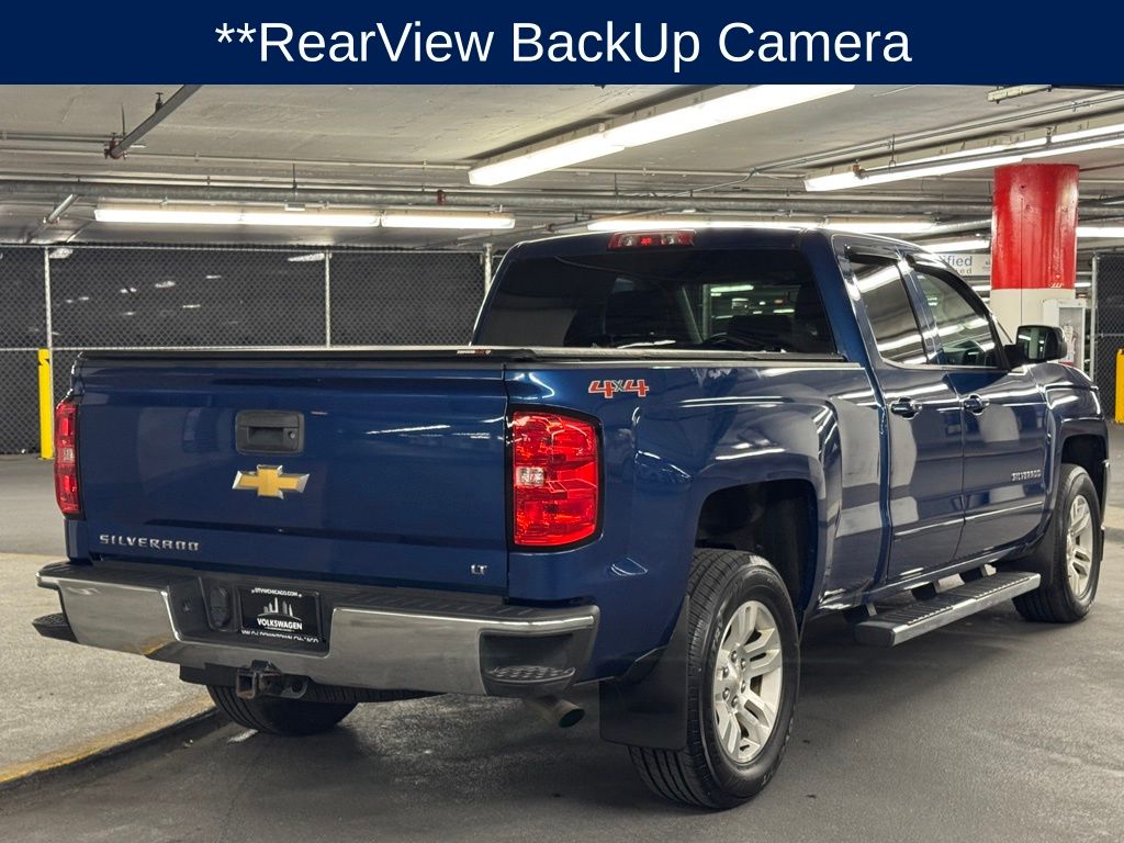 2017 Chevrolet Silverado 1500 LT photo 3