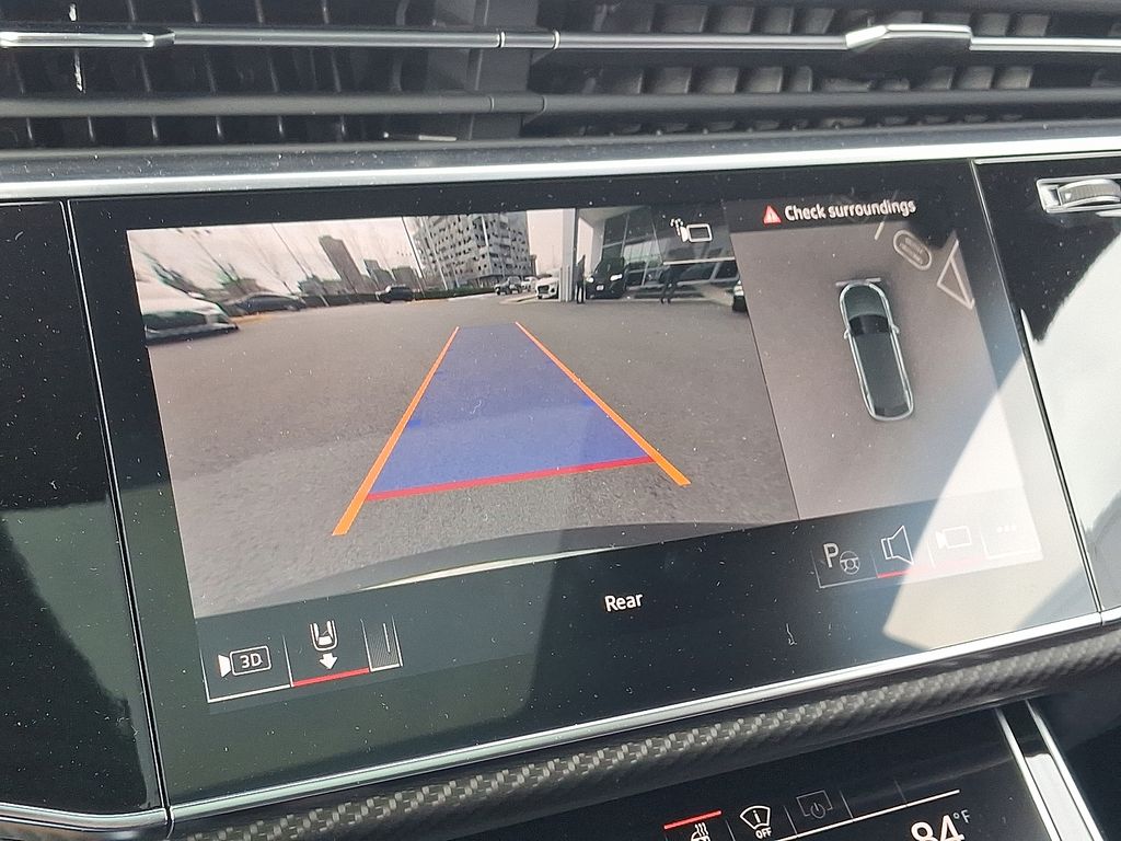 Thumbnail: 2026 Audi RS Q8 - 15