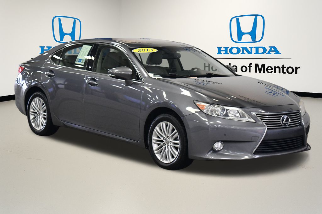 Thumbnail: 2013 Lexus ES - 8