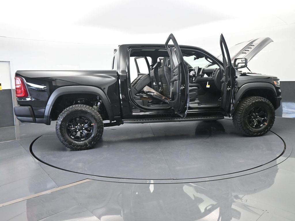 New 2026 Diamond Black Crystal Pearlcoat Ram RHO image 77