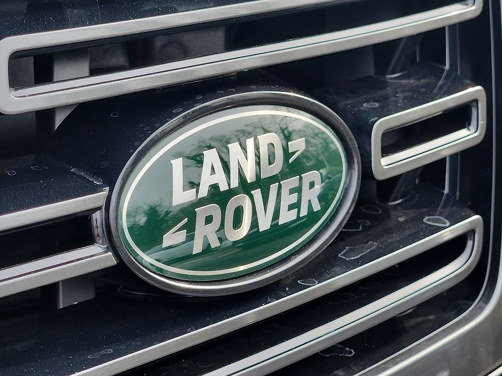 Thumbnail: 2026 Land Rover Range Rover - 11