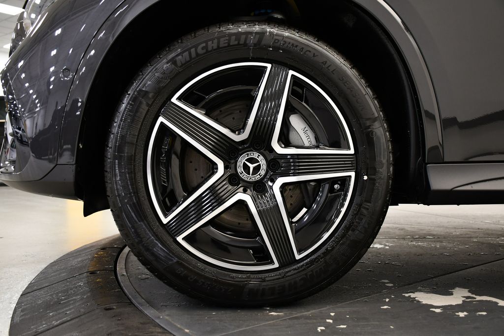 Thumbnail: 2026 Mercedes-Benz GLC - 13