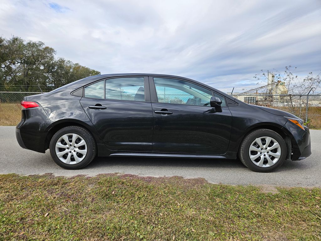 2022 Toyota Corolla LE 6