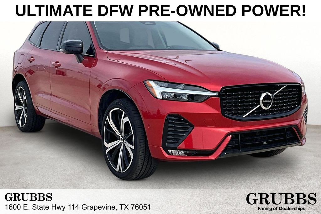 2024 Volvo XC60 B5 Ultimate Dark Theme AWD