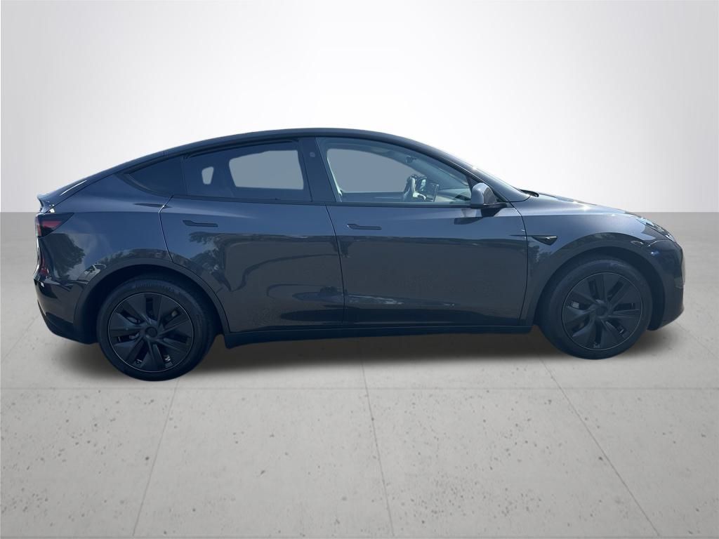 2025 Tesla Model Y Long Range