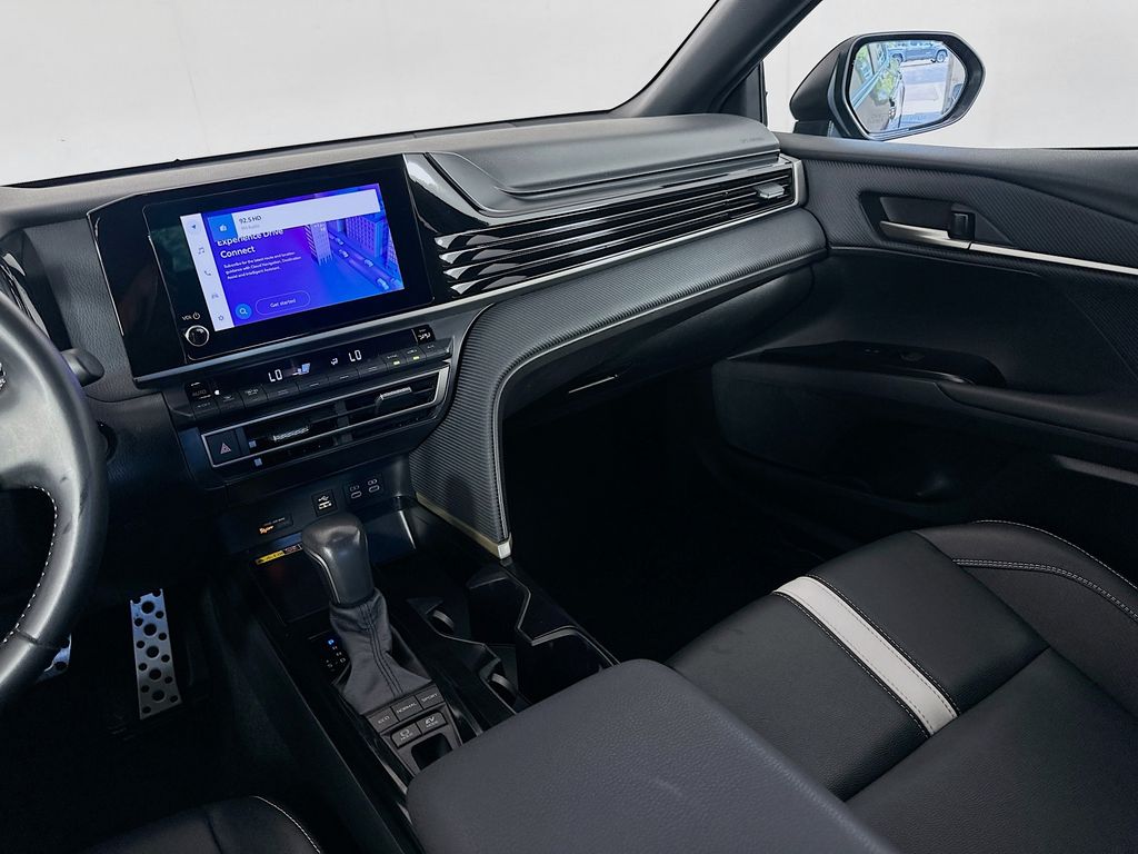 Thumbnail: 2025 Toyota Camry - 23