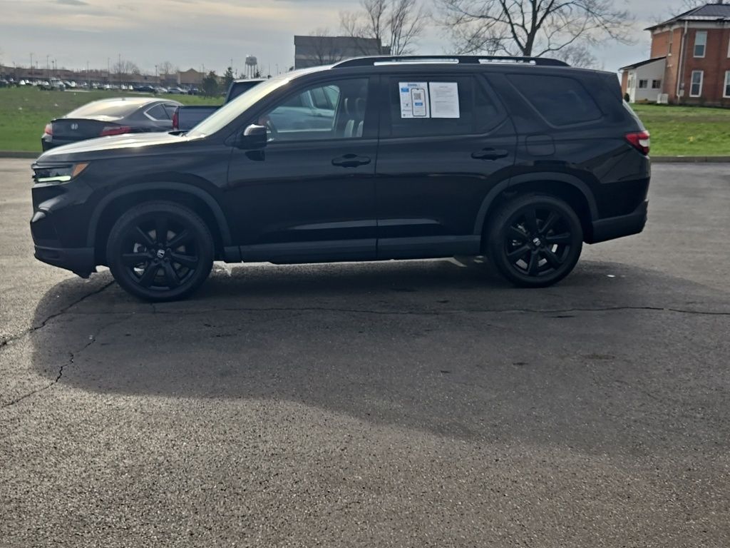 View vehicle photo 4