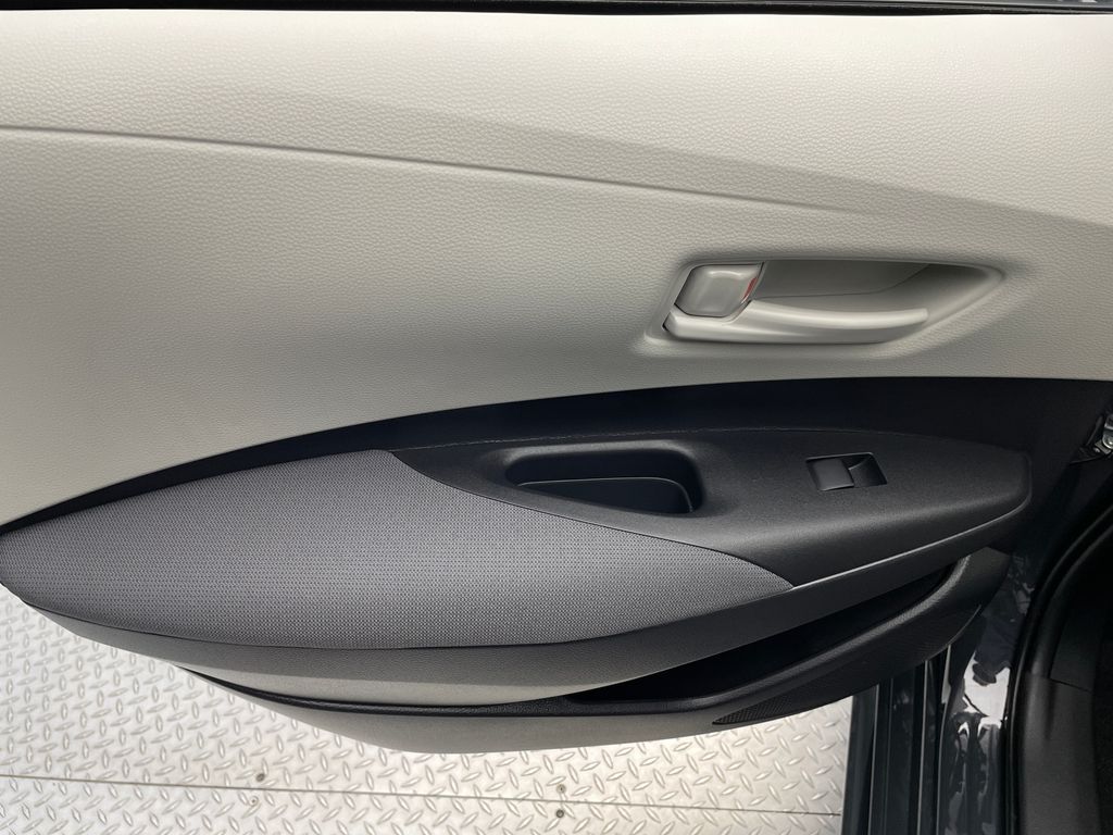 Thumbnail: 2024 Toyota Corolla - 32