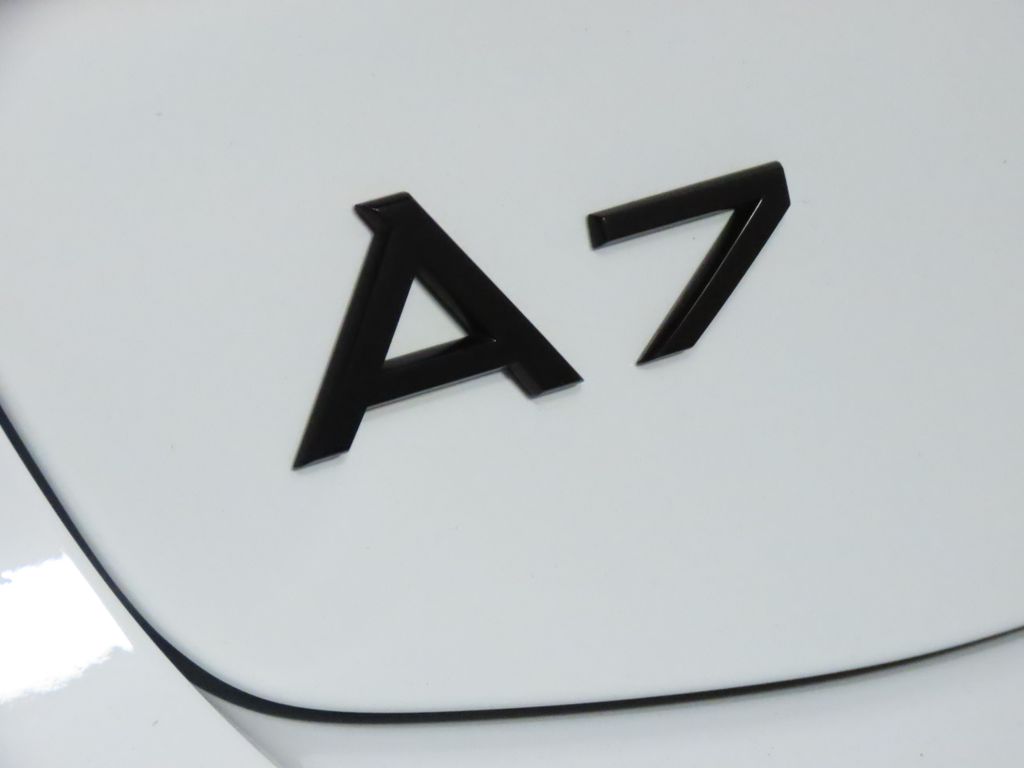 Thumbnail: 2022 Audi A7 - 9