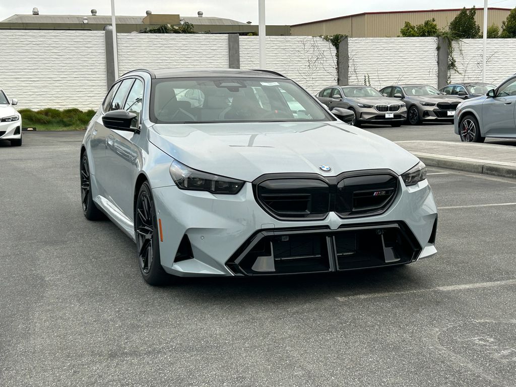 Thumbnail: 2027 BMW M5 - 7