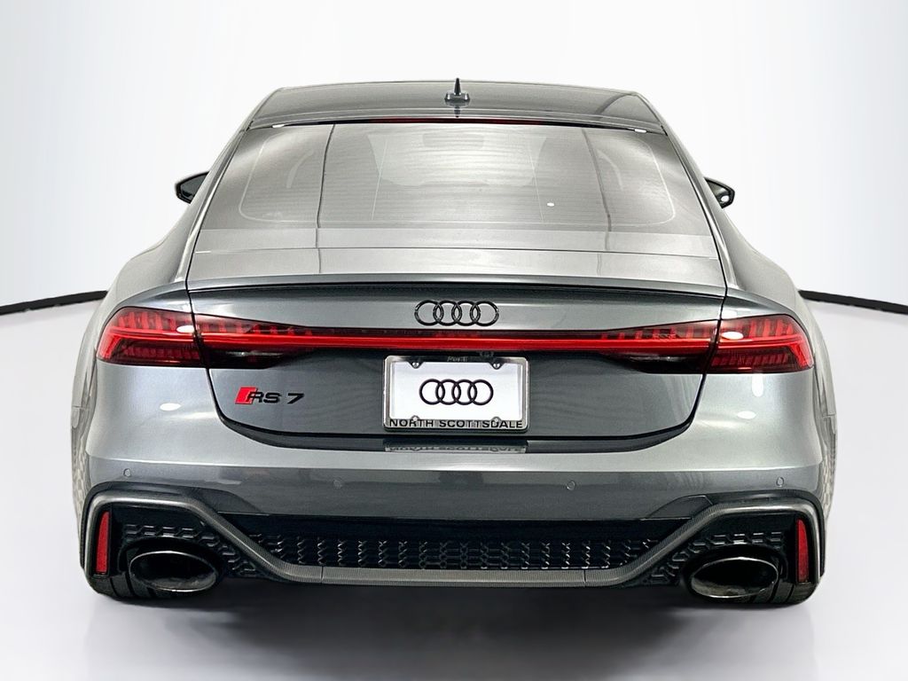 Thumbnail: 2025 Audi RS 7 - 6