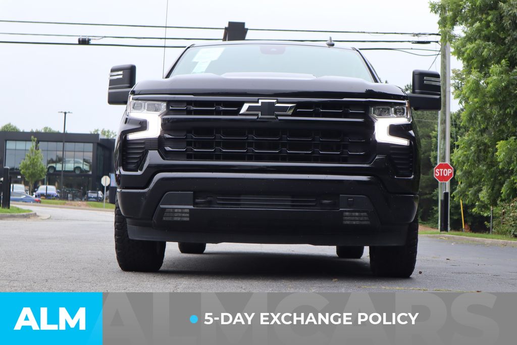 2023 Chevrolet Silverado 1500 RST photo 2