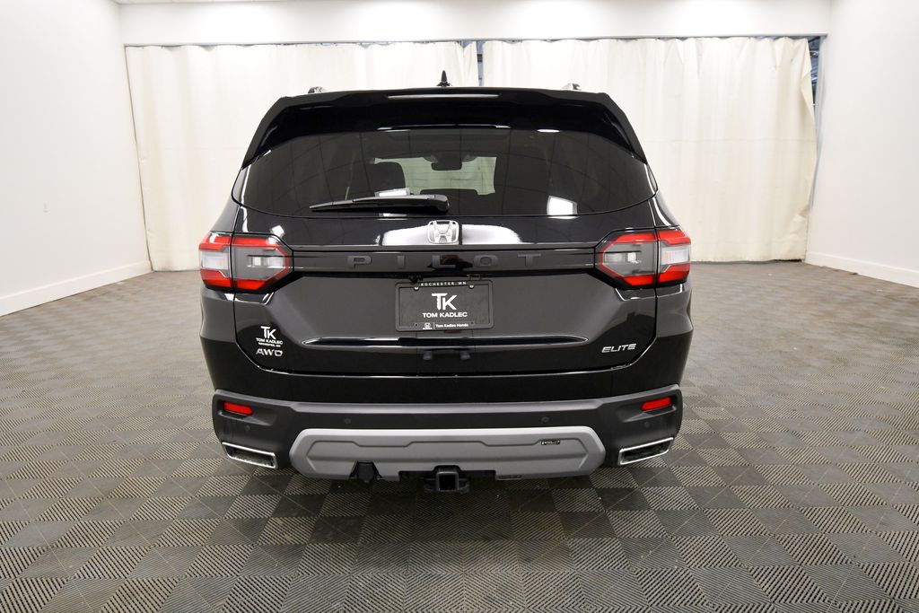 Used 2025 Honda Pilot SUV