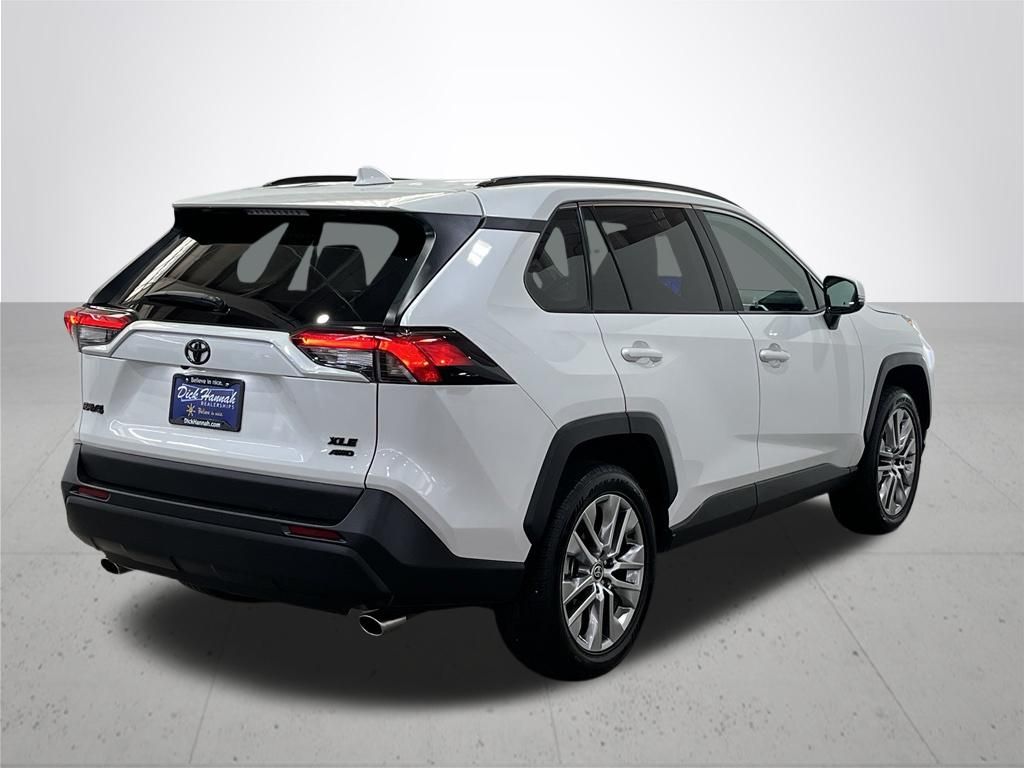 2023 Toyota RAV4 XLE Premium