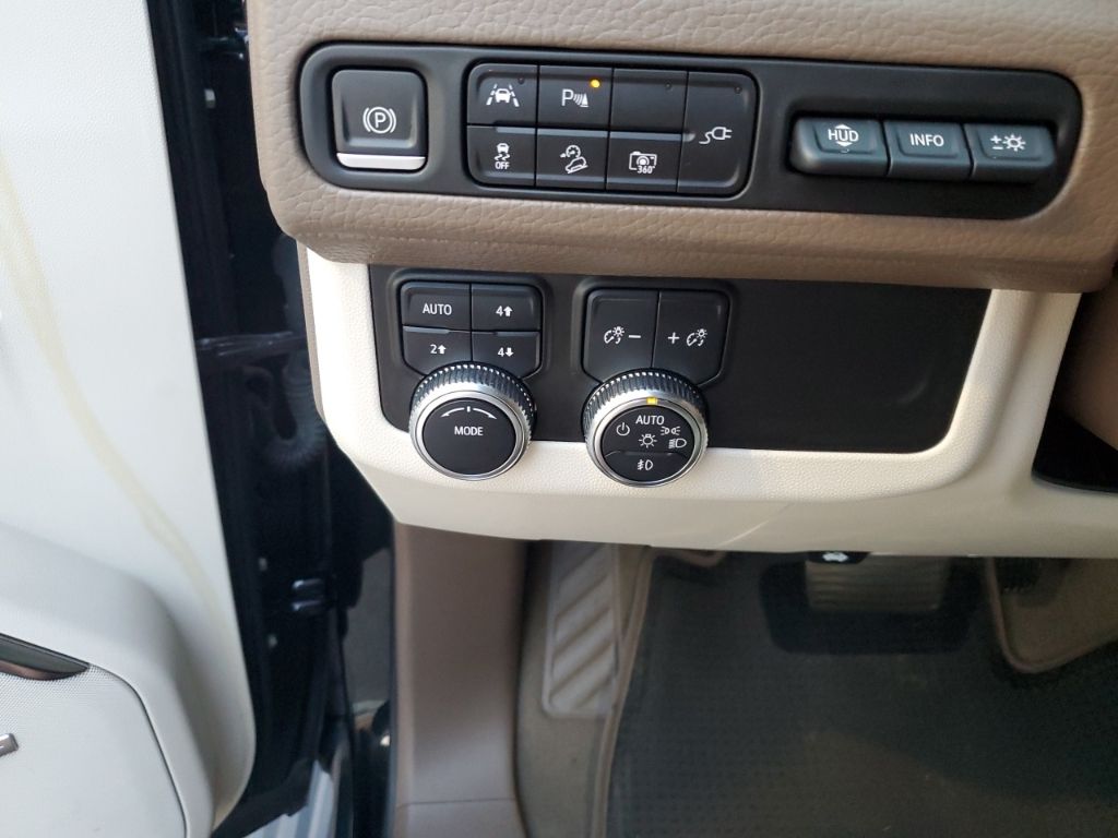Used Car 2022 Gmc Yukon Xl  Denali For Sale Under $60,000 In Austin, Texas