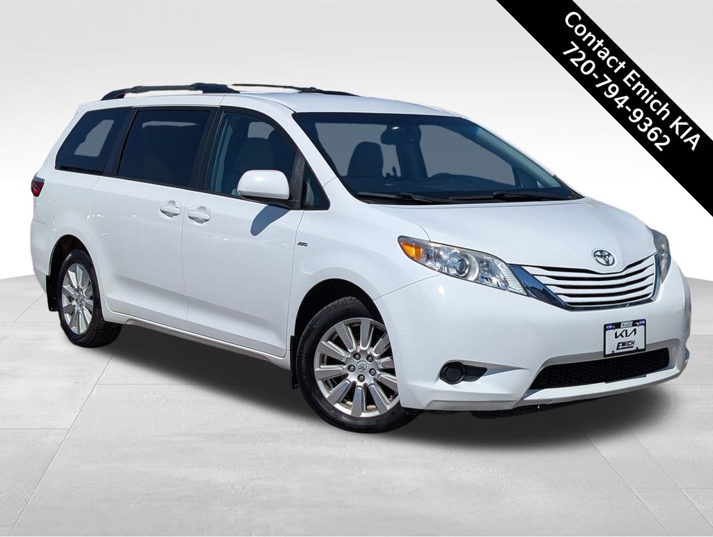 2017 Toyota Sienna LE