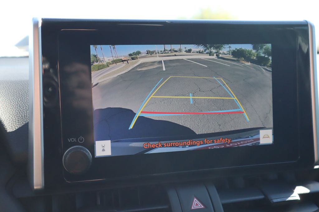 Thumbnail: 2025 Toyota RAV4 - 15