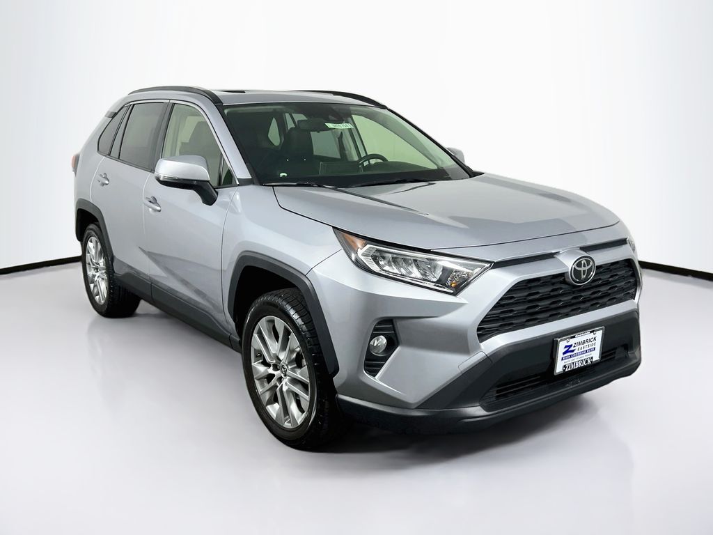 Silver Sky Metallic 2019 Toyota RAV4 XLE Premium AWD SUV / Crossover All-Wheel Drive 8-Speed Automatic
