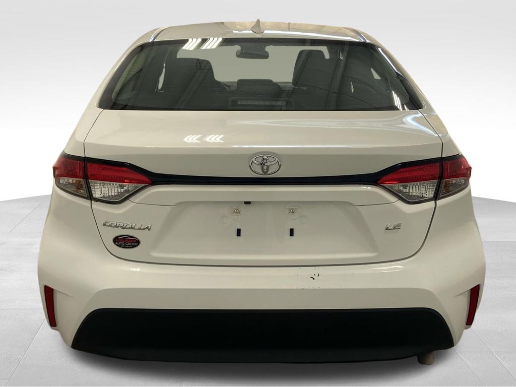2023 Toyota Corolla LE photo 4