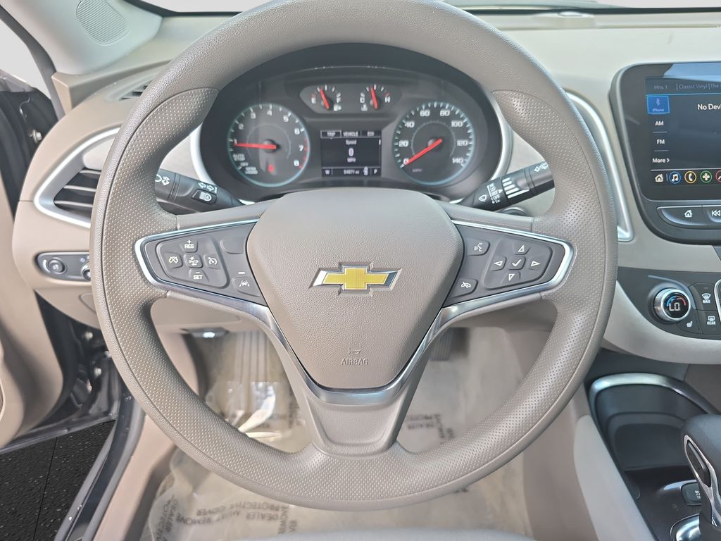 Used 2025 Chevrolet Malibu Sedan