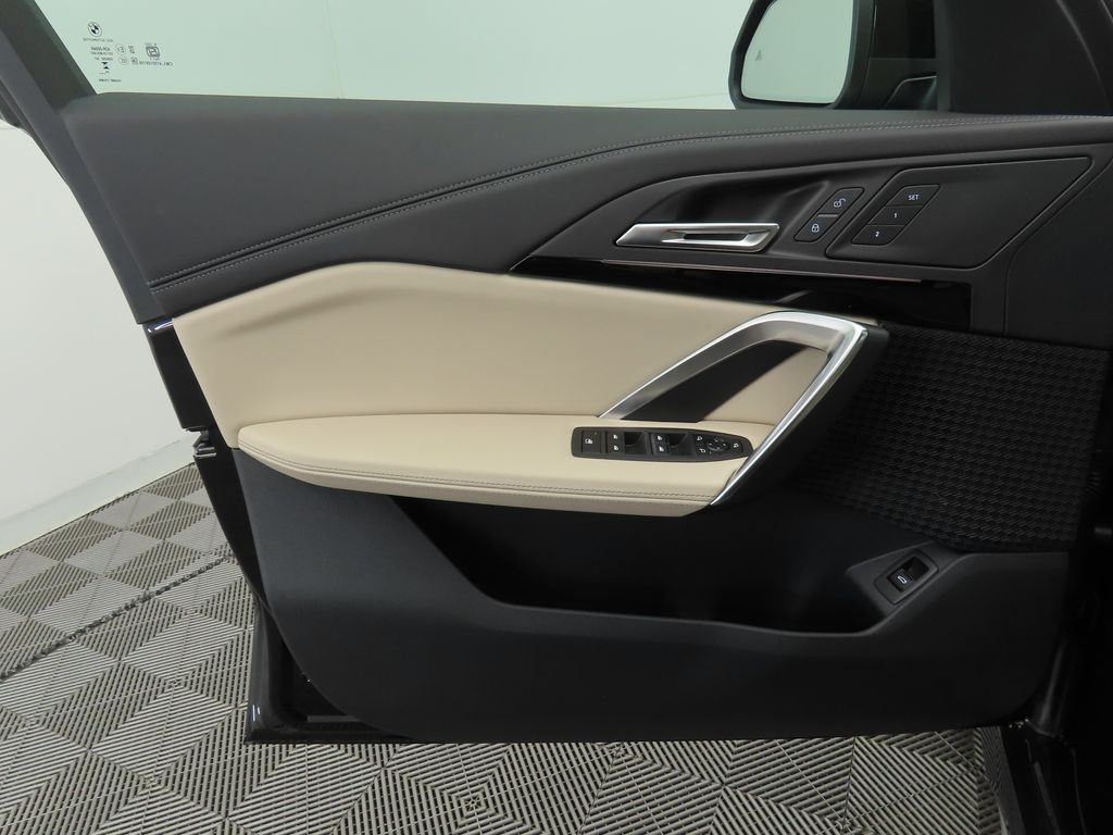 Thumbnail: 2025 BMW X1 - 24