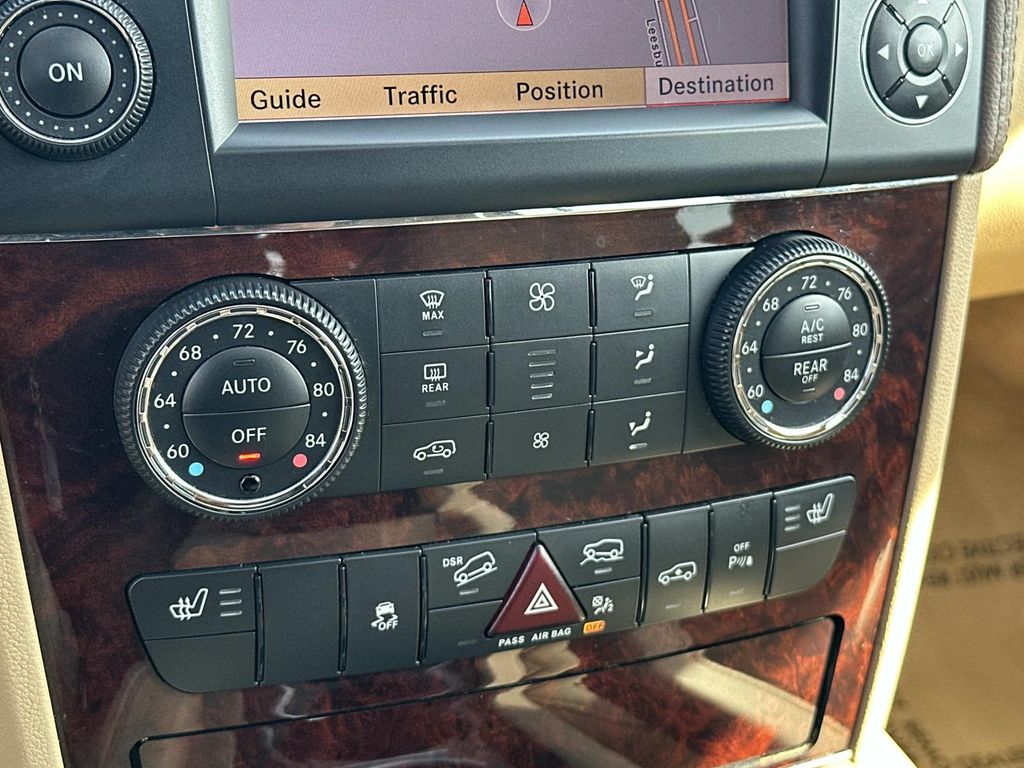 Thumbnail: 2012 Mercedes-Benz GL-Class - 22