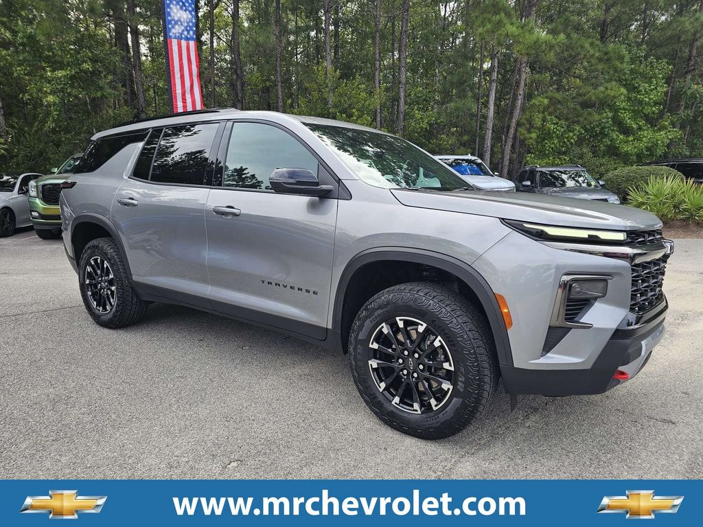 Sterling Gray Metallic 2026 Chevrolet Traverse SUV / Crossover Four-Wheel Drive 8-Speed Automatic