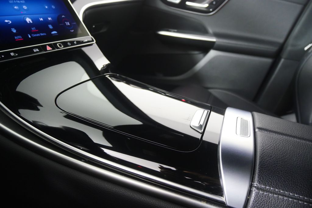 Thumbnail: 2024 Mercedes-Benz GLC - 20