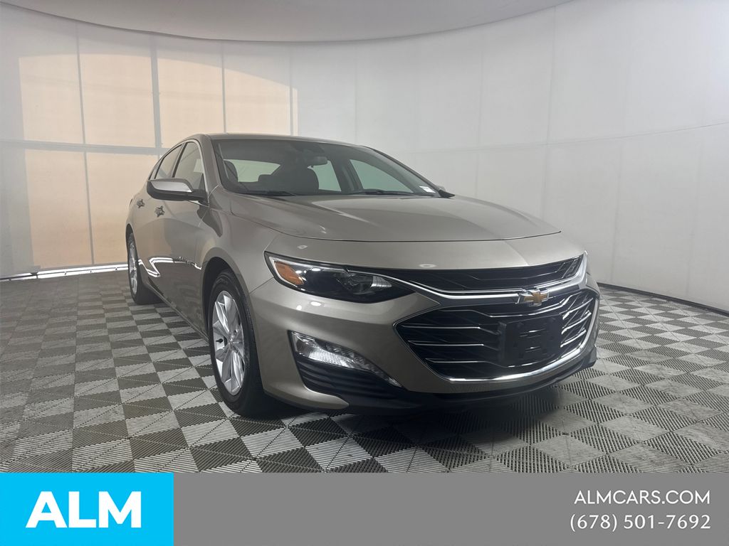 Used 2024 Gray Chevrolet LT image 4