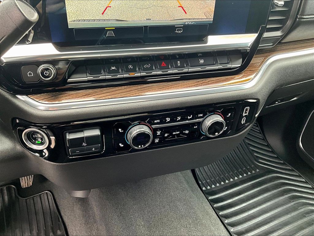 2025 Chevrolet Silverado 1500 — photo 25