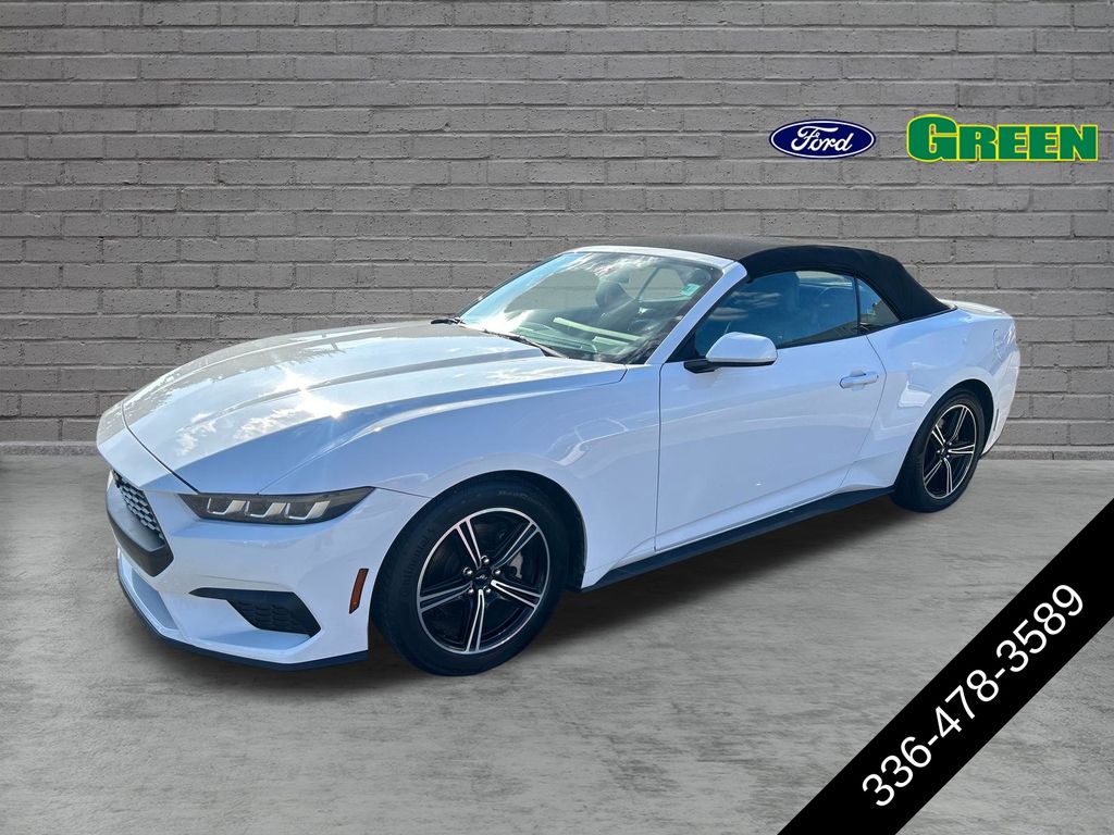 Oxford White 2025 Ford Mustang Convertible Rear-Wheel Drive Automatic