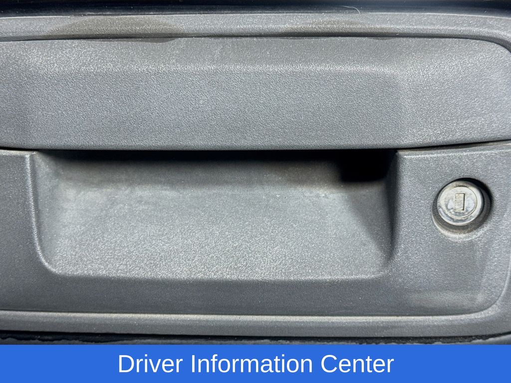 Used Car 2016 Chevrolet Silverado 1500  Custom For Sale Under $20,000 In Austin, Texas