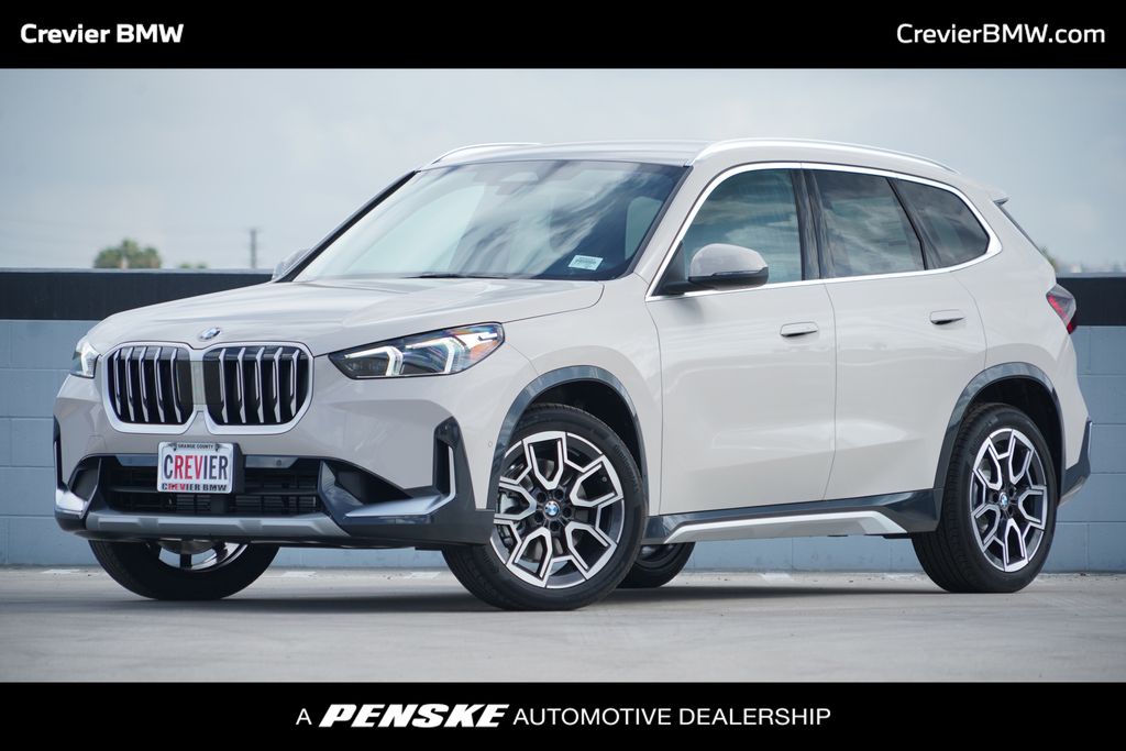 Thumbnail: 2027 BMW X1 - 1