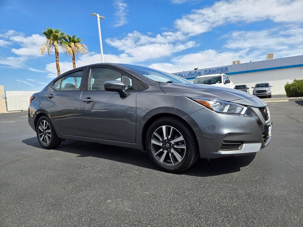 Gray (Gun Metallic) 2021 Nissan Versa SV FWD Sedan Front-Wheel Drive Continuously Variable Transmission