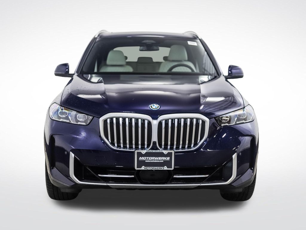 Thumbnail: 2026 BMW X5 - 8