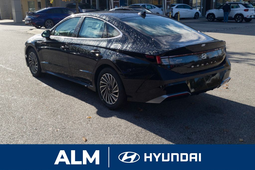 New 2025 Blue Hyundai SEL image 9