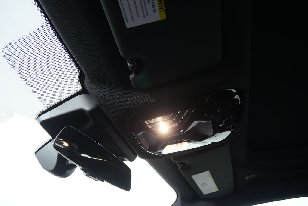 Thumbnail: 2026 BMW 5 Series - 20