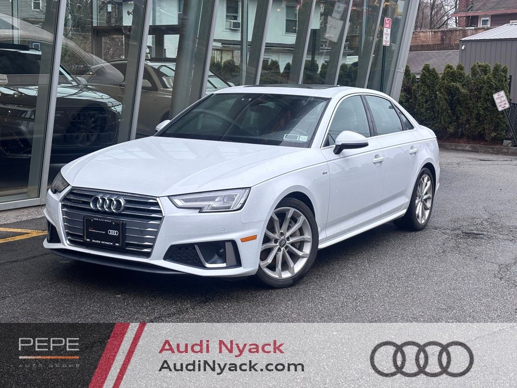 2019 Audi A4 quattro Premium Plus 45 TFSI