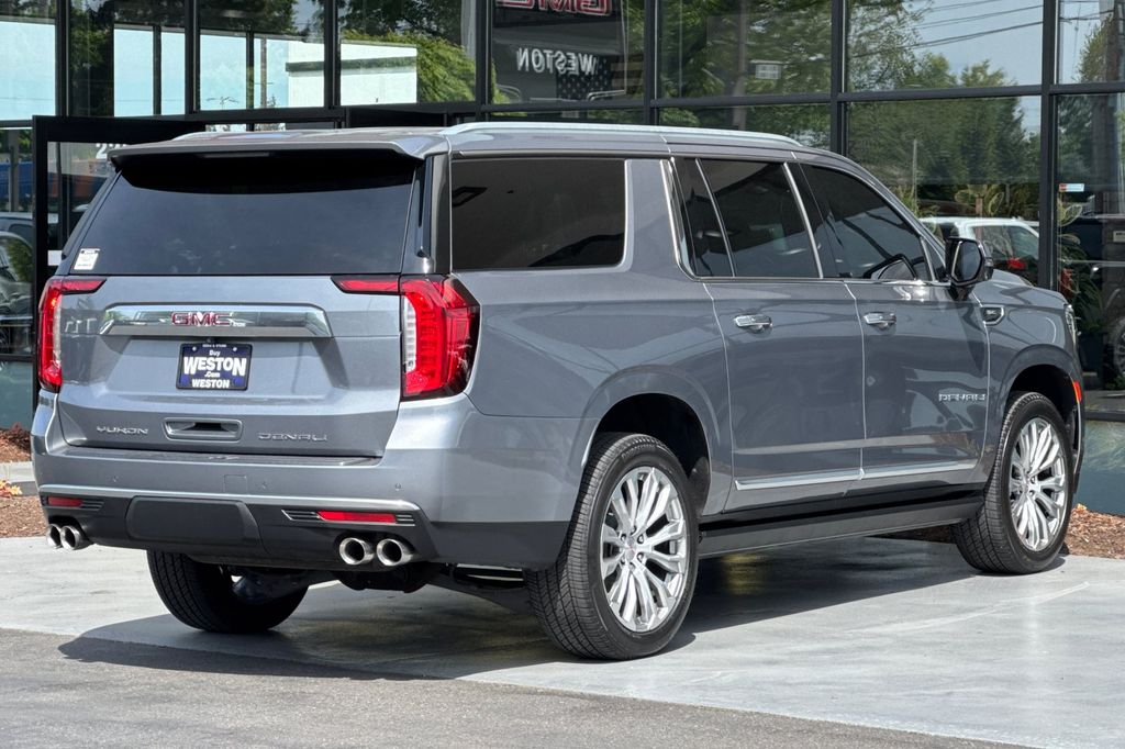 used 2022 GMC Yukon XL car, priced at $53,902