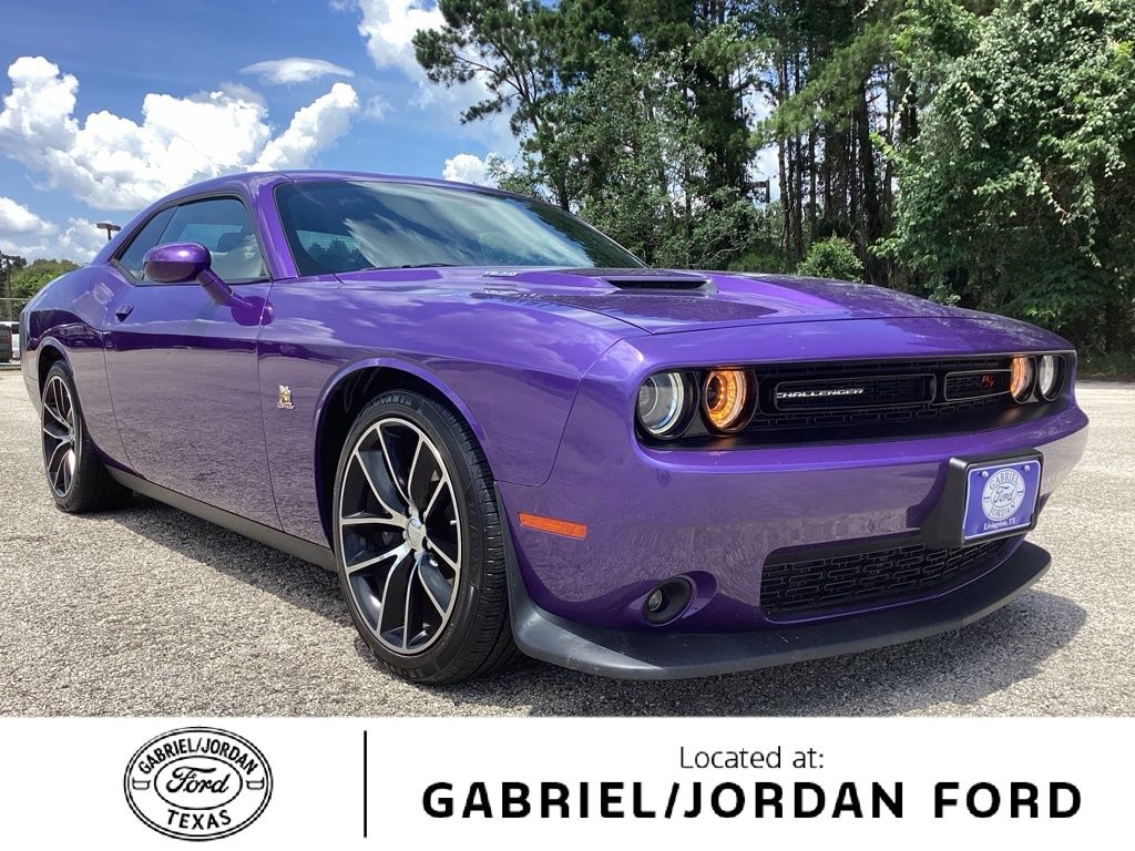 Purple (Plum Crazy Pearlcoat) 2016 Dodge Challenger Coupe Rear-Wheel Drive 6-Speed Manual