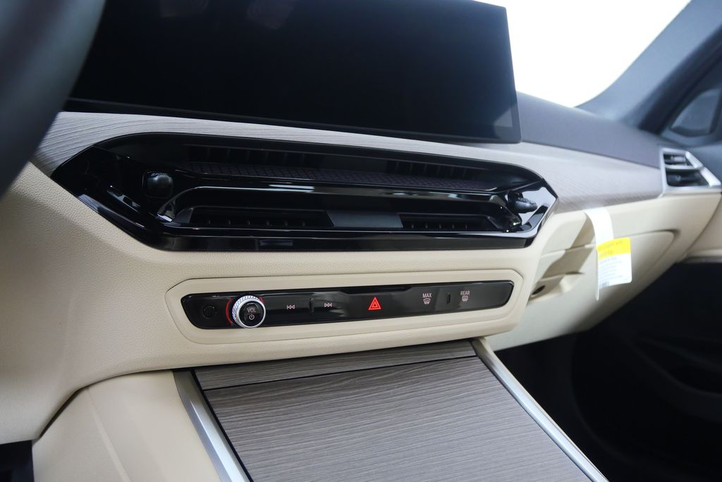 2025 BMW 3 Series 330i 20